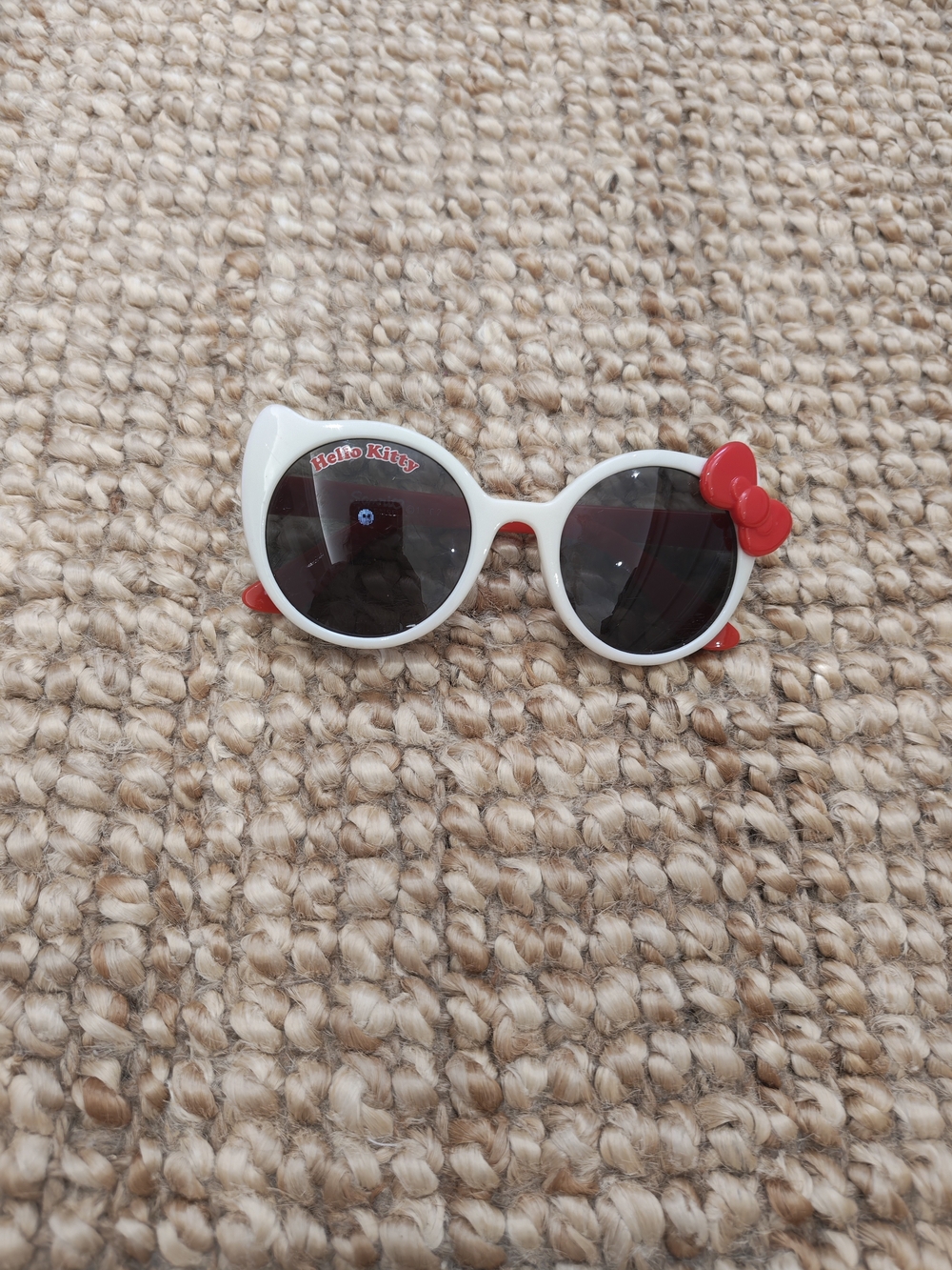 Vintage Y2K Hello Kitty Kids White & Red Sunglasses
